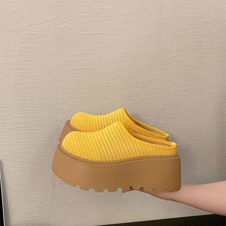 Thick Platform Cloud Slides – Puffy Indoor Lounge Slippers